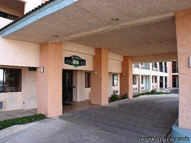 Hallmark Inn And Suites San Antonio Exterior photo